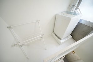 Apartment, Non Smoking | Laundry