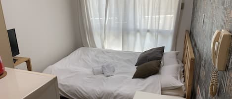 Apartment, Non Smoking | 1 bedroom, desk, free WiFi