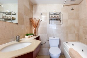 Apartment, 2 Bedrooms, Balcony, Beach View | Bathroom | Free toiletries, towels, soap, toilet paper