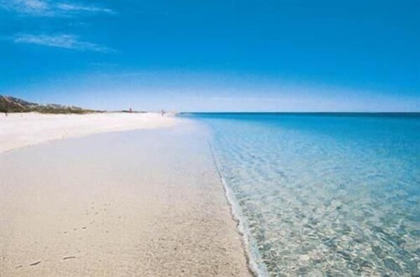 Plage à proximité, sable blanc