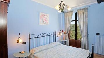 Kamar, 1 kamar tidur, balkon | 1 kamar tidur dan Wi-Fi gratis