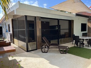 Property grounds - Ixpa-hu in Telchac Puerto, House With Pool Facing the sea (Telchac Puerto)