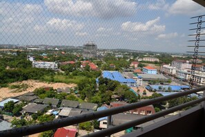 Condo, 1 Bedroom | Property grounds