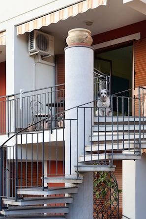 Apartment, 2 Bedrooms, Smoking, Balcony | Exterior