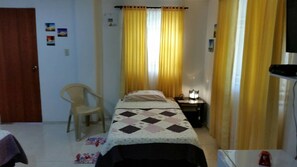 1 bedroom, iron/ironing board, bed sheets - House Of The Sun San Andres Island (San Andrés)
