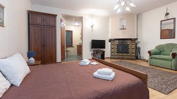 Room, 1 Bedroom, Smoking, Garden View | 1 bedroom