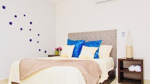 Unclassified image, 4 of 12, button - Room-superior Studio 30 Aquamarina Suite (Playa del Carmen)
