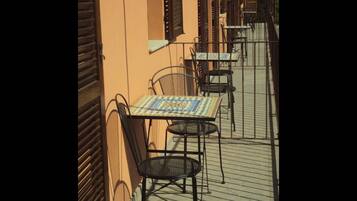 Zimmer, 1 Schlafzimmer, Balkon | Balkon