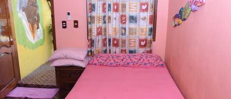 1 bedroom, bed sheets