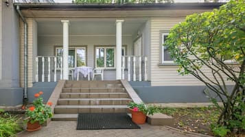 Room, 1 Bedroom, Smoking, Terrace | Front of property