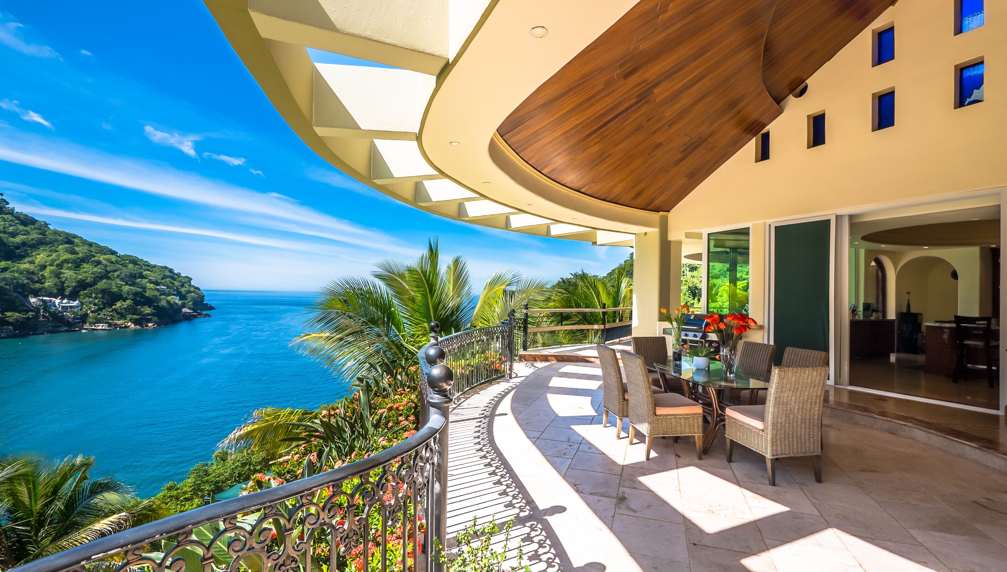 Photo - Fully Staffed, Beach frontage Luxury Villa