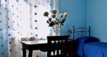 Room-blue Room - B&B S Elia