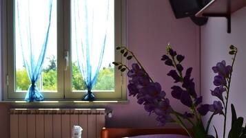 Room, 1 Bedroom, Smoking, Balcony | 1 bedroom