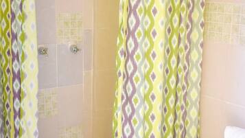 Room, 1 Bedroom, Smoking, Terrace | Bathroom | Towels