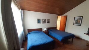 1 bedroom, soundproofing, iron/ironing board, WiFi (free) - The Hostel Bogota Real (Bogotá)