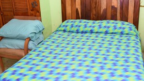 Gemeinsamer Schlafsaal, 1 Schlafzimmer, Terrasse | 1 Schlafzimmer, Bettwäsche