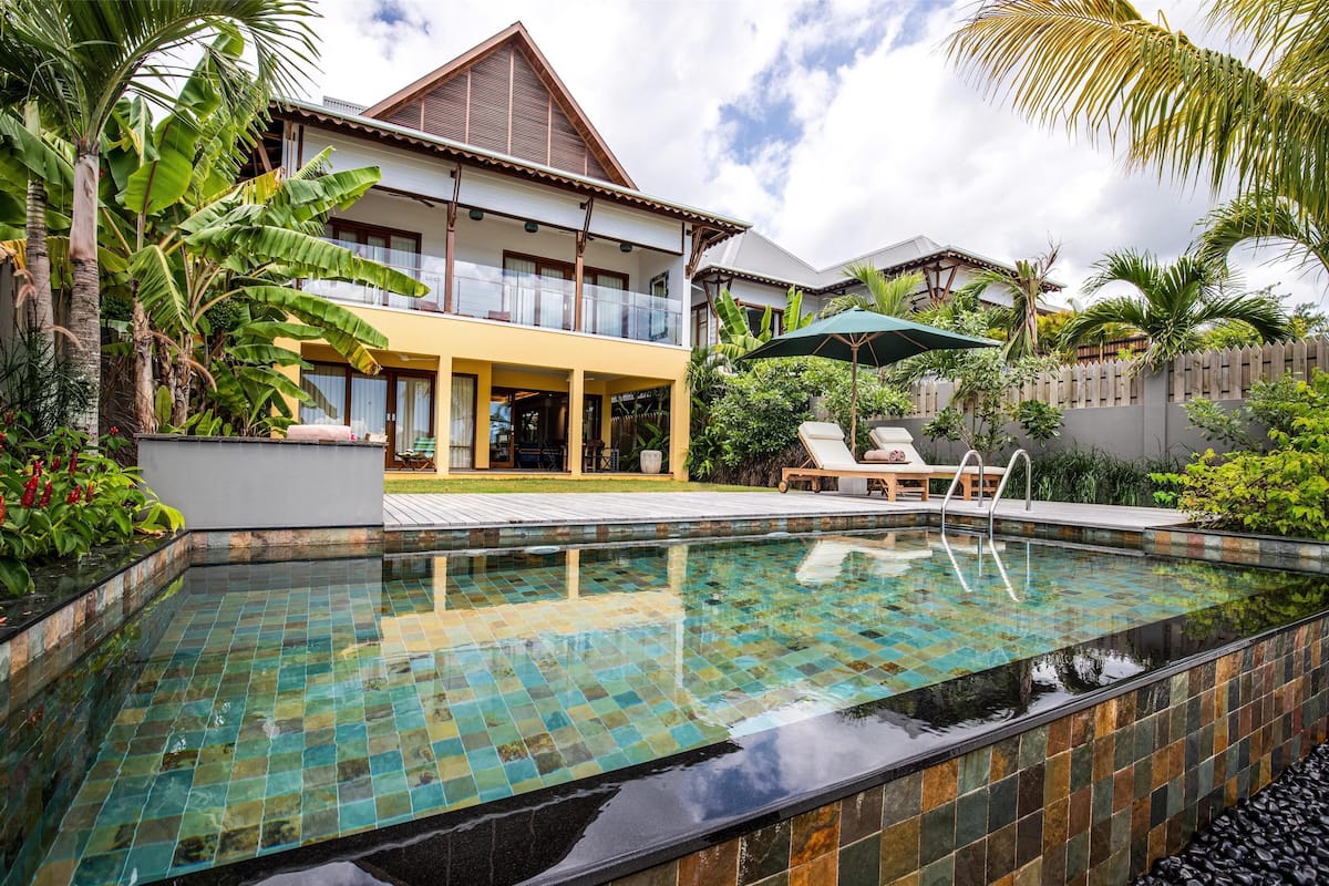 Villa, Private Pool, Ocean View | Premium bedding, in-room safe, desk, laptop workspace