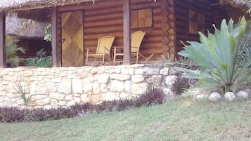 Huone, 1 makuuhuone, tupakointi sallittu, terassi | Ulkopuoli