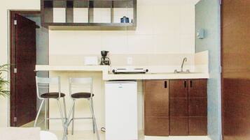 Habitación, 1 habitación, fumadores, vistas al mar | Interior