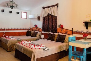 Room, 1 Bedroom, Smoking, Terrace | 1 bedroom, bed sheets