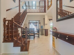 Villa, 6 Bedrooms, Smoking, Private Pool | Interior