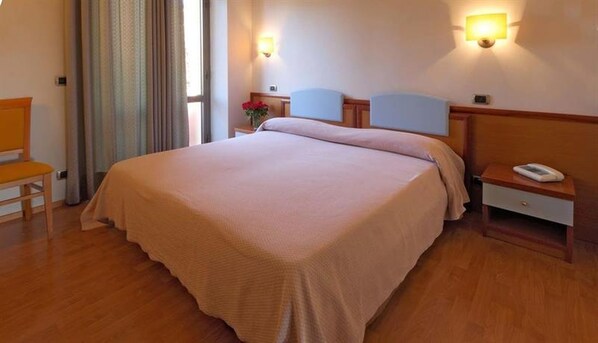 1 bedroom - Settecolli Sport Hostel - Single Room 102 (Filottrano)
