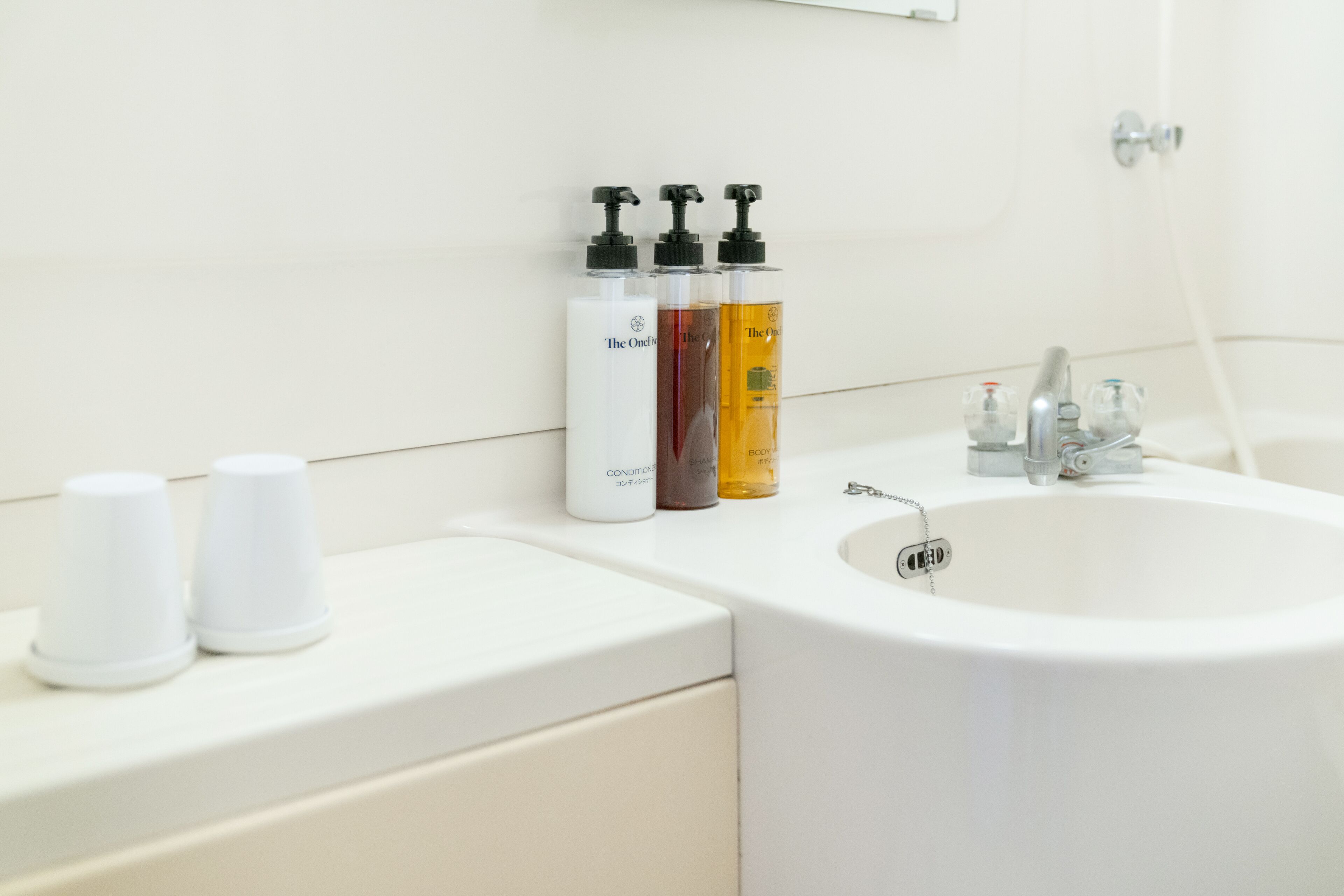 1 bedroom, down duvets, desk, blackout curtains