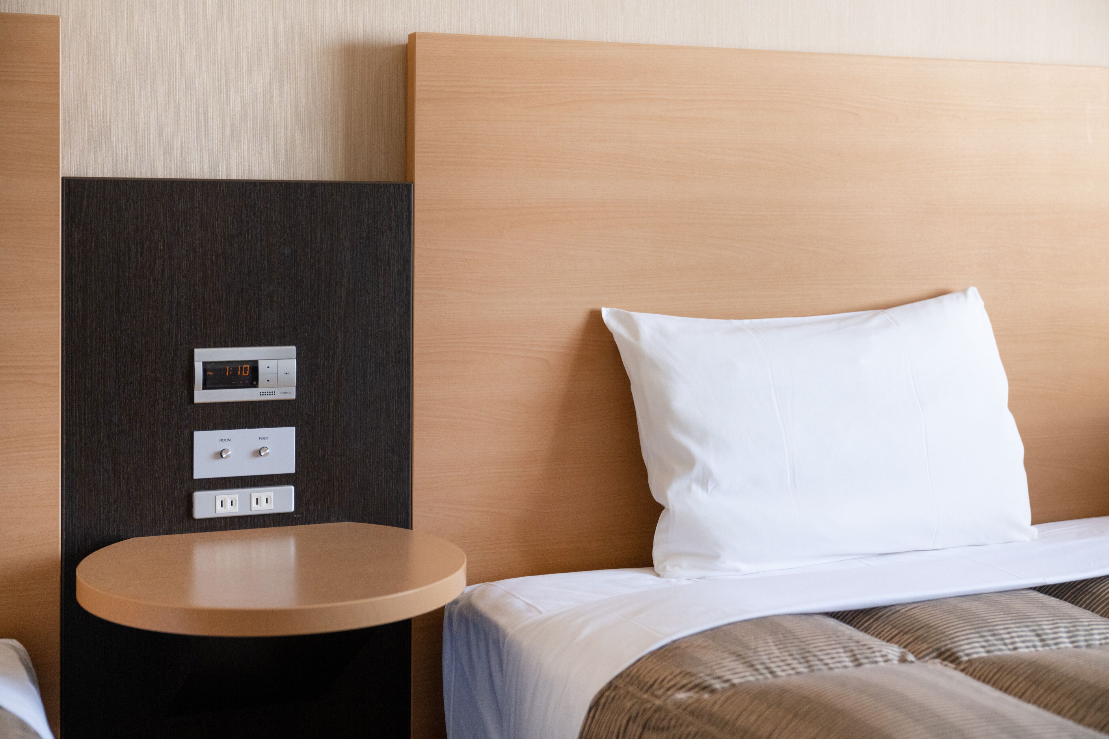 1 bedroom, down duvets, desk, blackout curtains