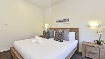 1 soverom, strykejern/-brett og internettilgang