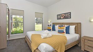 2 habitaciones, tabla de planchar con plancha y acceso a internet 