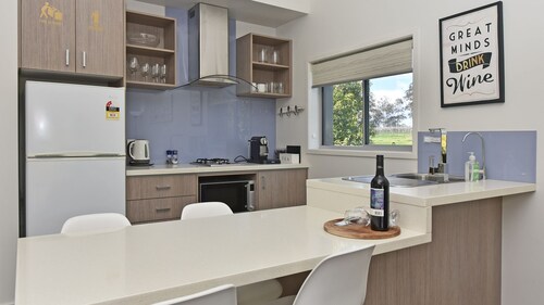 Ironbark Hill Villa 3