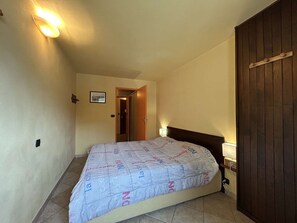 1 quarto