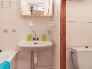 Bathroom - Studio with balcony in Montgenèvre, pets allowed (Montgenèvre)