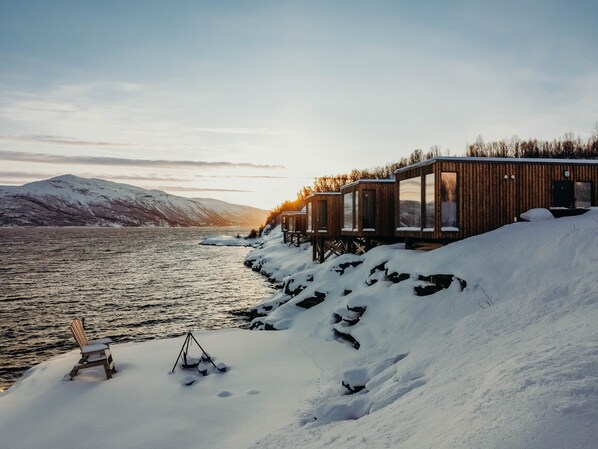 Exterior - Aurora Fjord Cabins (Lyngen)