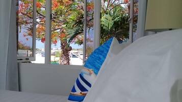 1 slaapkamer, een strijkplank/strijkijzer, wifi, beddengoed