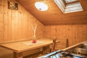 Dining - Holiday at Farmyard Rosshof - Attic Apartment Mansardato with Wi-Fi and Balcony (San Martino in Badia)
