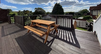 The Harbour Lookout - Sleeps 14 in 5 bedrooms