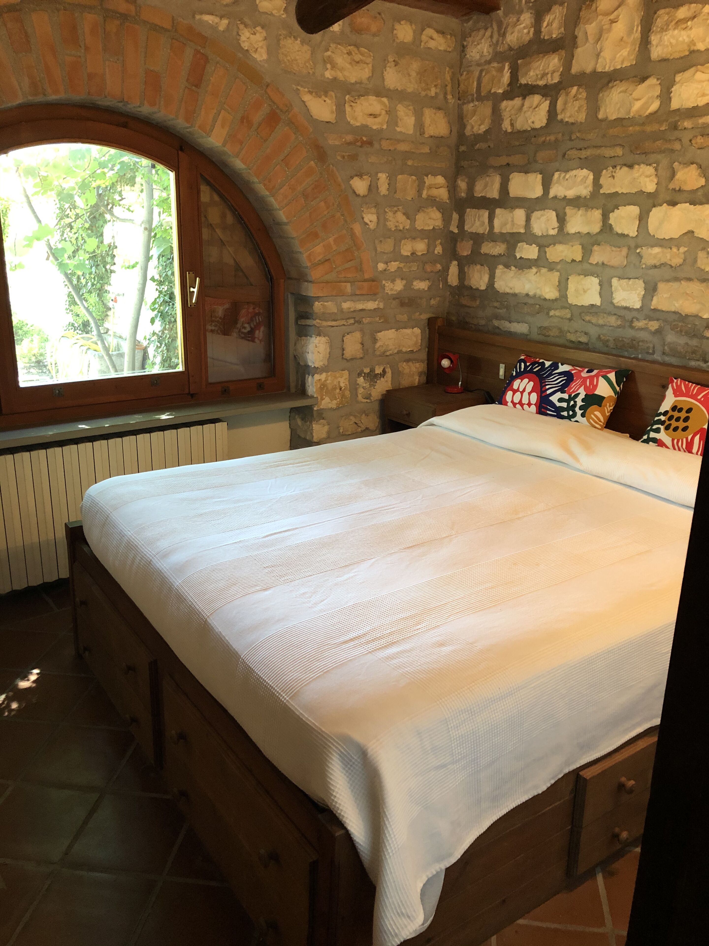 1 chambre, fer et planche à repasser, Wi-Fi gratuit, draps fournis