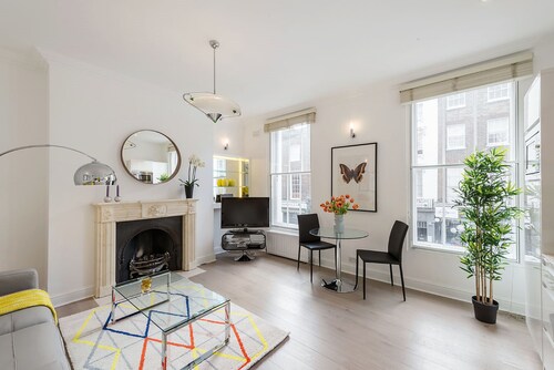 Marylebone - Crawford Street apartments by Viridian Apartments