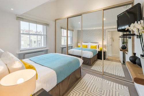 Marylebone - Crawford Street apartments by Viridian Apartments