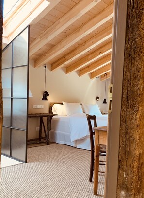 Individuelt design, individuel indretning, skrivebord, gratis Wi-Fi