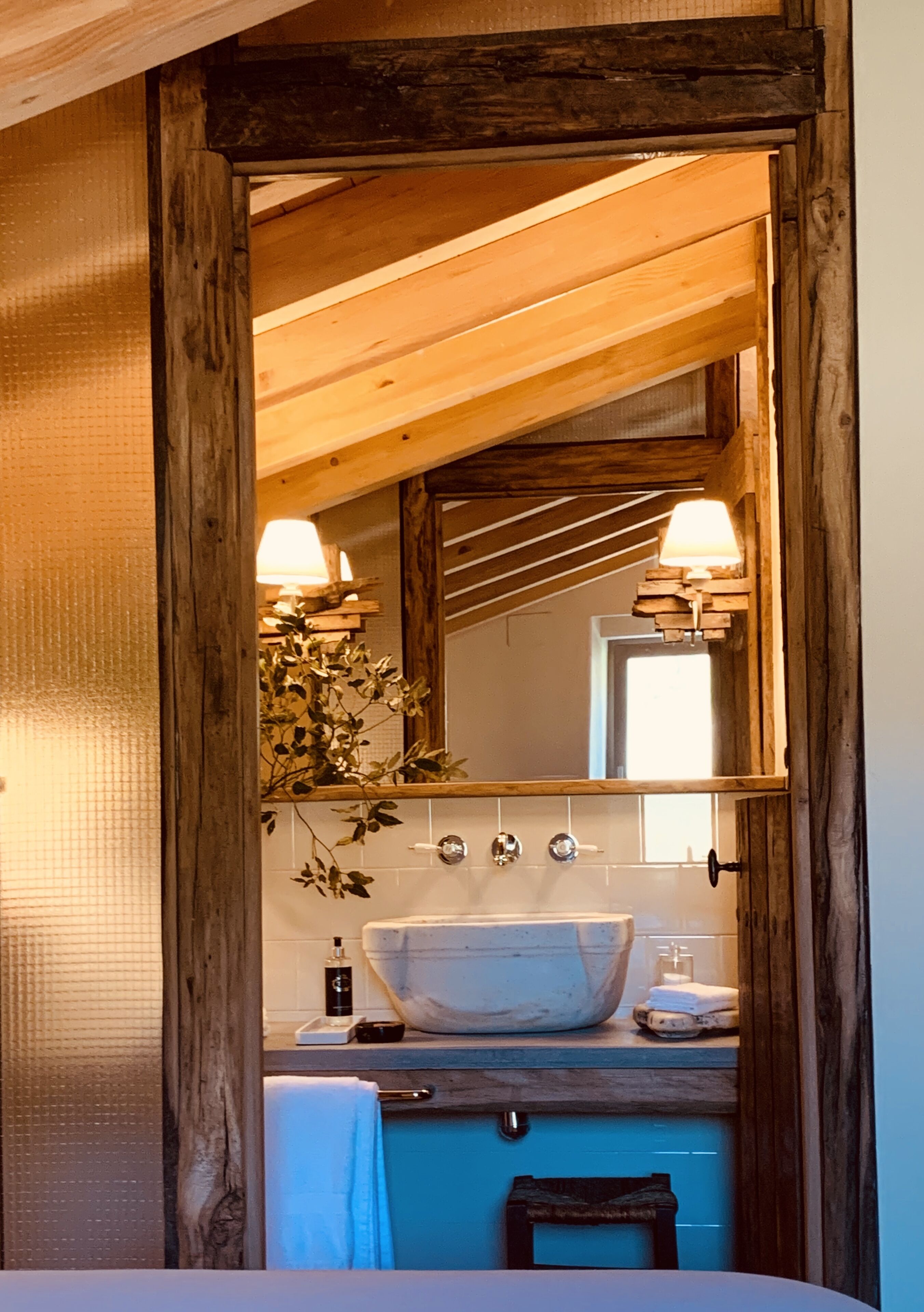 Superior Double Room | Bathroom sink