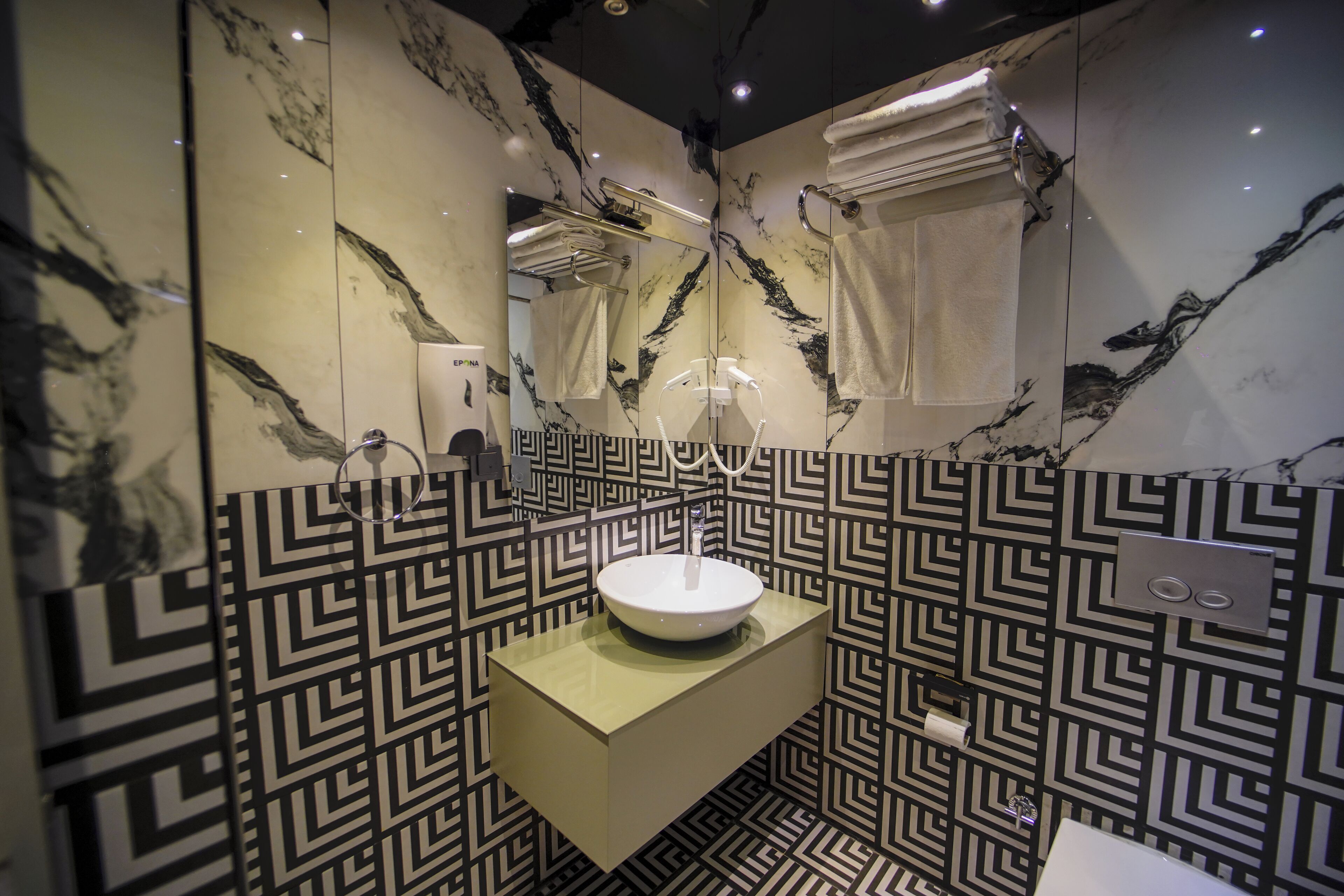 shower, hydromassage showerhead, eco-friendly toiletries, hair dryer