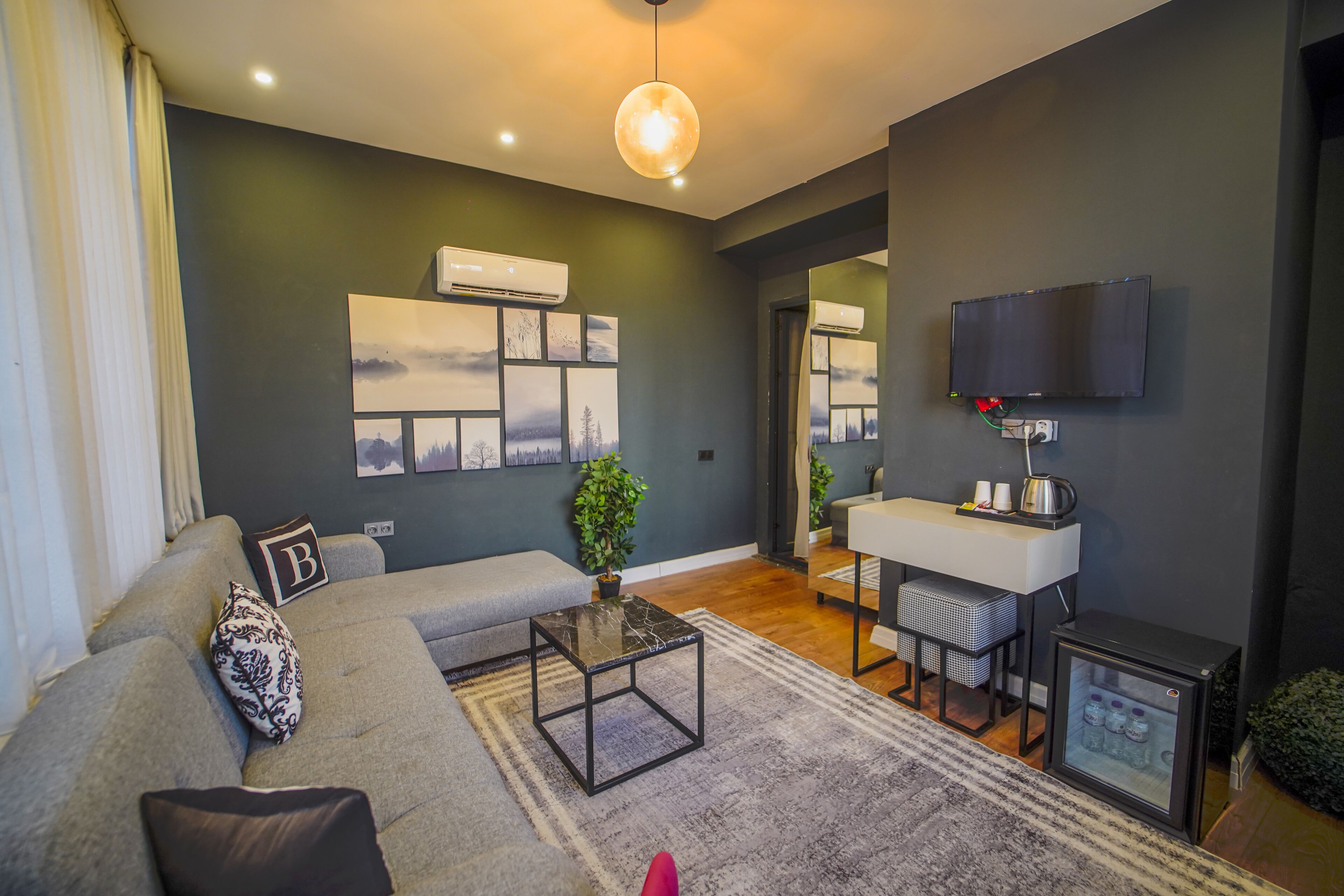 deluxe suite | 1 bedroom, egyptian cotton sheets, premium bedding, memory-foam beds