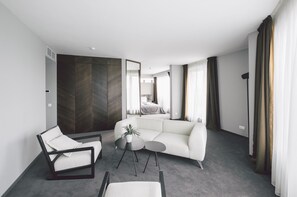 Coffres-forts dans les chambres, bureau