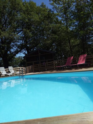 Piscine extérieure, piscine chauffée
