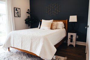 3 chambres, fer et planche à repasser, Wi-Fi, draps fournis