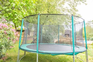 Property grounds - Character gîtes in old farmhouse, swimming pool (6-8personnes) in wooded grounds (Marquay)