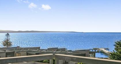 Point Grey Apartment 16