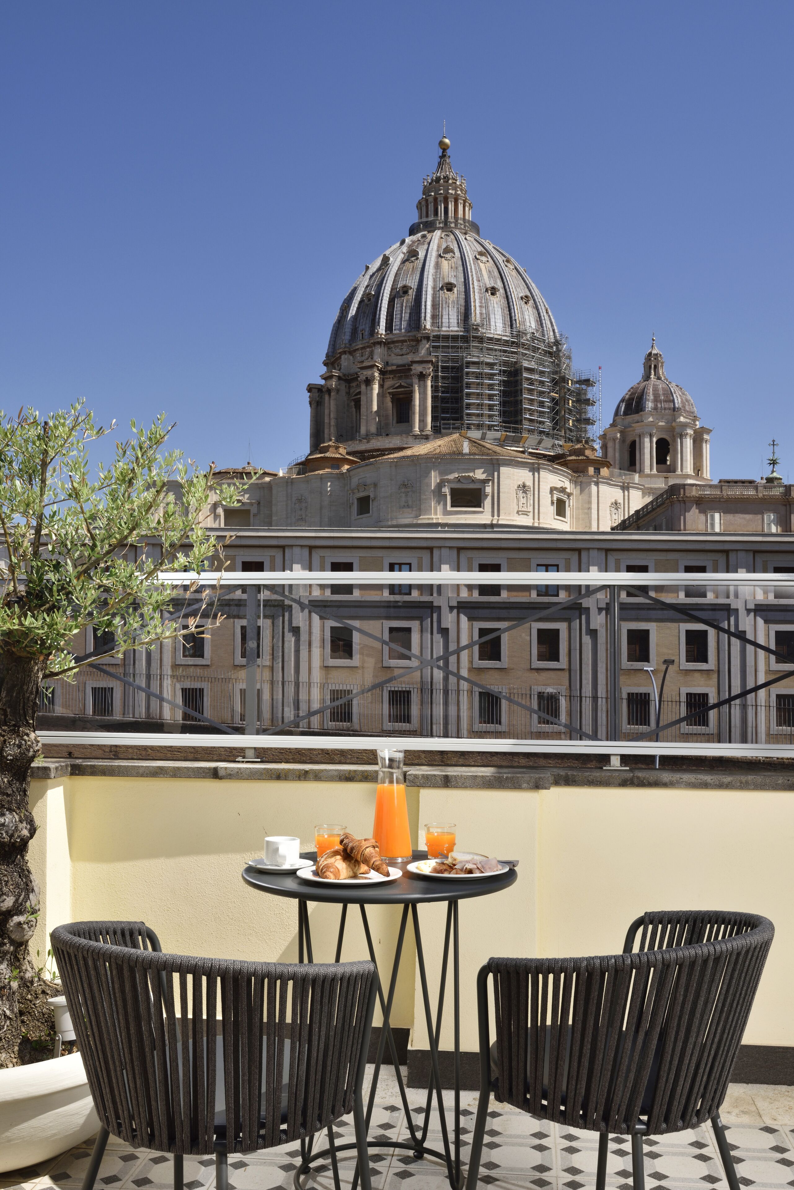 junior suite, terrace | terrace/patio